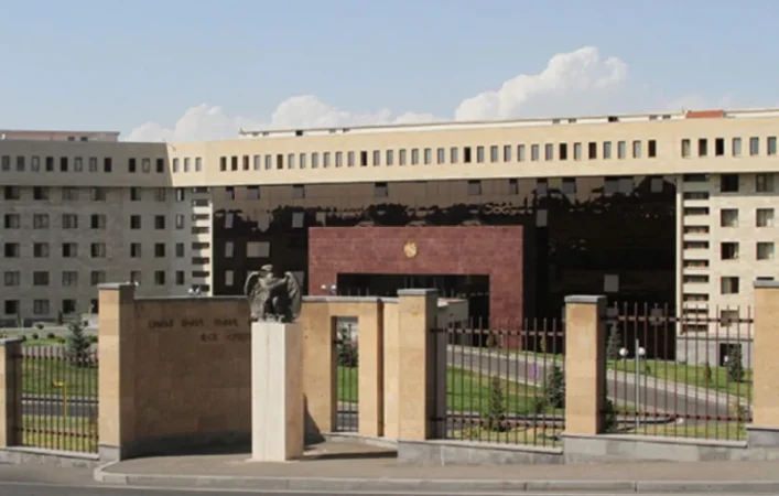 Մարտական դիրքի կացարանին կից տեղադրված տնակում բռնկված հրդեհի հետևանքով զինծառայող է մահացել