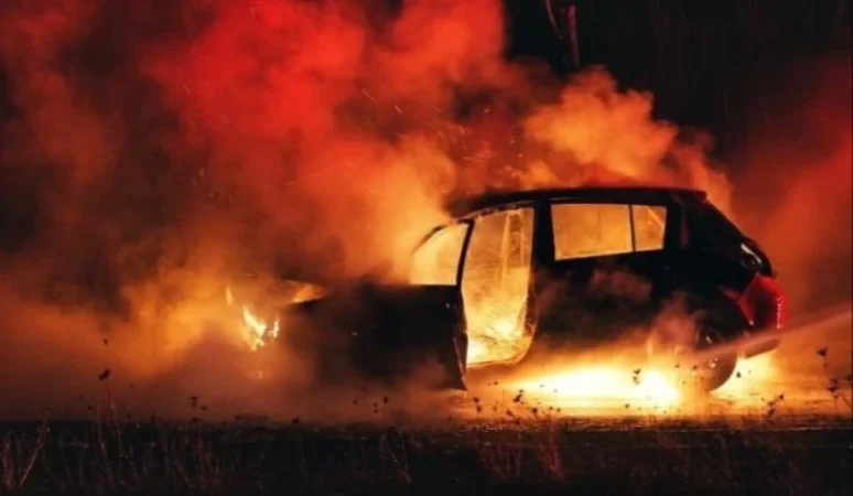 Թևոսյան փողոցում լուսադեմին մեքենա է պայթել. կա զոհ. ArmLur