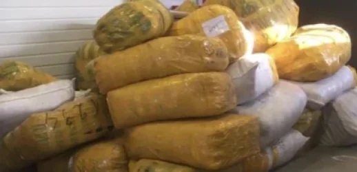 ՏԵՍԱՆՅՈՒԹ․ Ավելի քան 7600 կգ չհայտարարագրված հագուստ՝ Բագրատաշենի անցակետում