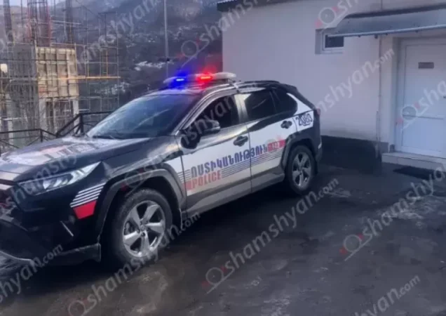 Տակնուվրա են արել Փամբակի համայնքապետարանը, կոտրել են մուտքի ու ներսի դռները