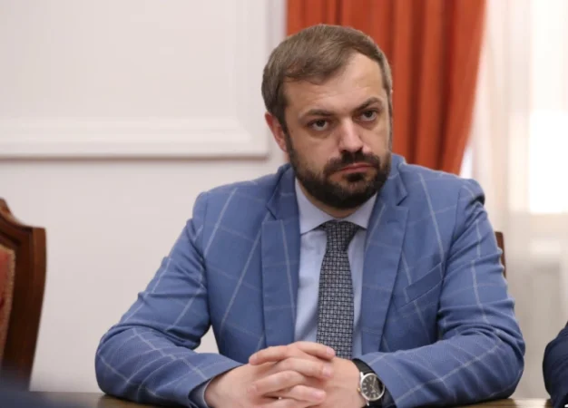 Փաշինյանի հայտարարությունը ՌԴ-ի դեմ չէ և Ուկրաինային կողմ չէ. Պապոյան