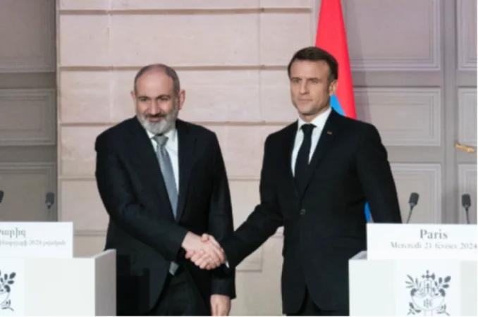 Մակրոնը հայատառ գրառում է կատարել