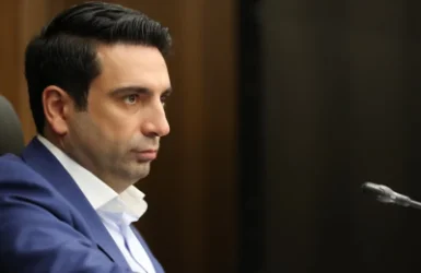 Երբ բանակցություններ էին տեղի ունենում, Ալիևը մշտապես կրակում էր մեր զինվորների վրա․ Սիմոնյան