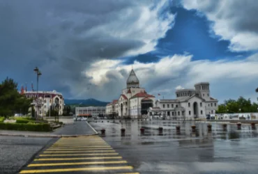 Ալիևը վերանվանել է օկուպացված Ստեփանակերտի Վերածննդի հրապարակը