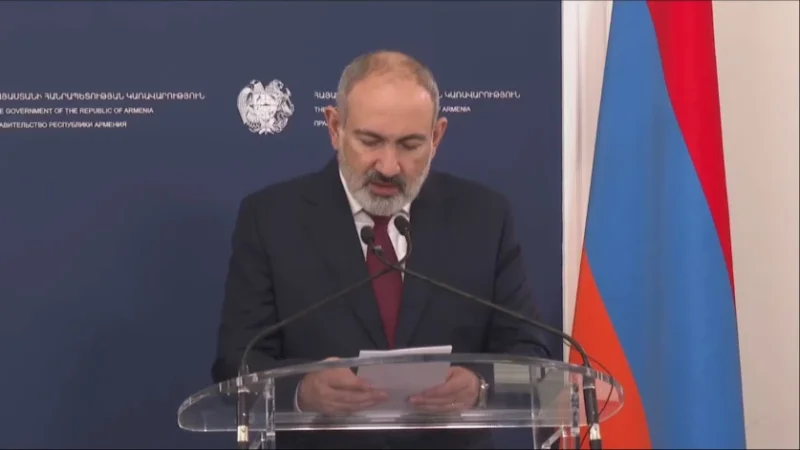 Փաշինյանը Ստոլտենբերգին ներկայացրել է զորքերի հայելային հետքաշման առաջարկը