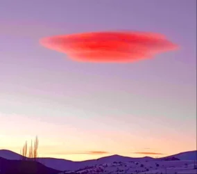 Գագիկ Սուրենյանը հայտնել է Ջերմուկի երկնքում կարմիր ամպի մասին