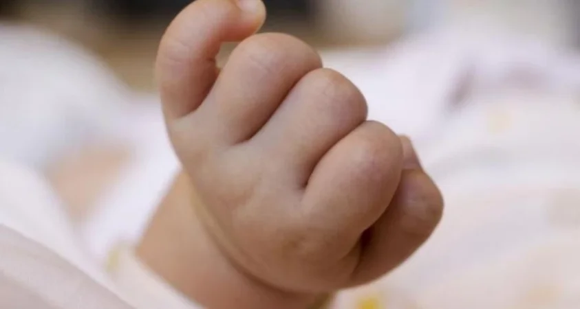 Բժշկական կենտրոնը` պատուհանից վայր ընկած երեխայի առողջական վիճակի մասին