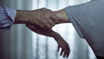 72-ամյա տաքսու վարորդը և 70-ամյա ուղևորը բռնաբարել են անչափահաս աղջկան և նրա մորը.  «Հրապարակ»