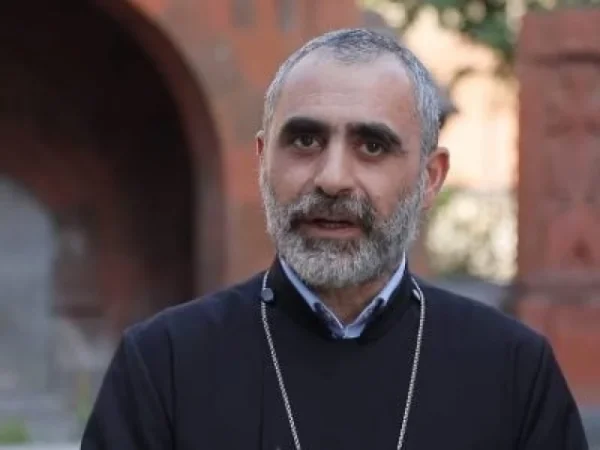 Պետրոս Ղազարյանի հրավերը Մայր Աթոռի կողմից ընդունվել է. Տեր Եսայի քահանա Արթենյան