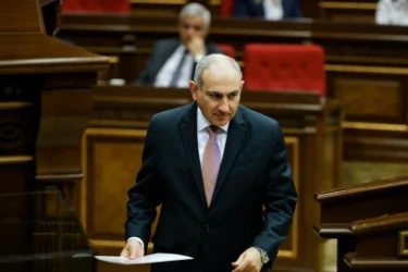 Տղա երեխաների լեզուները բացվում է, մամա-պապա բառերից առաջ հայհոյանք ենք սովորեցնում. Նիկոլ Փաշինյան