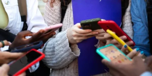 Երևանի համայնքային 151 դպրոցներից 143-ում սմարտֆոնների օգտագործումն արգելվել է