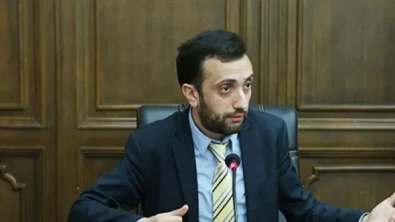 Երկրաշարժը տակտիկական նահանջ է ապրում, նախաձեռնությունը մեր քաջարի սեյսմոլոգների ձեռքերում է. Իոաննիսյանի հումորային անդրադարձը