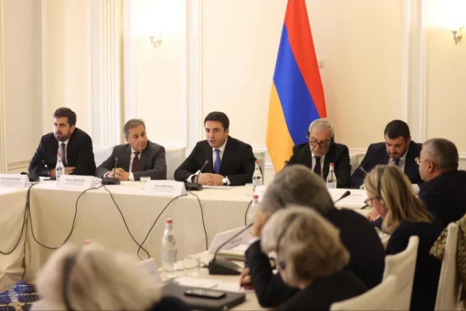 Ալեն Սիմոնյանը ՆԱՏՕ-ում բարձրացրել է գերիների խնդիրը