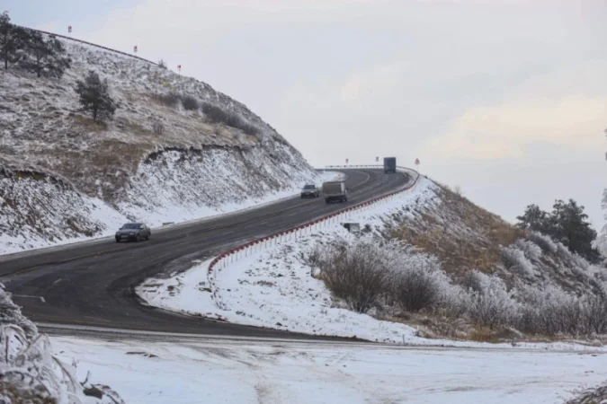 Իրավիճակը՝ ՀՀ ավտոճանապարհներին և Լարսում