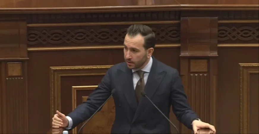 Մեջը քյար չկա, եթե հրապարակային չէ. պիտի գաք՝ գործ անեք․ Կոնջորյան