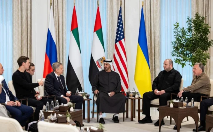 Սպիտակ տունը գնահատել է ԱՄԷ-ում Ուկրաինայի հարցով եռակողմ բանակցությունների առաջին օրը