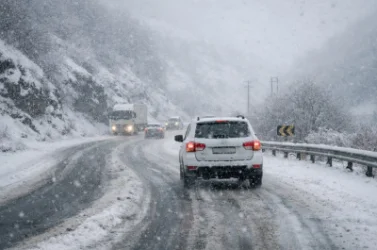 Հայաստանի մի շարք շրջաններում ձյուն է տեղում. իրավիճակը ճանապարհներին