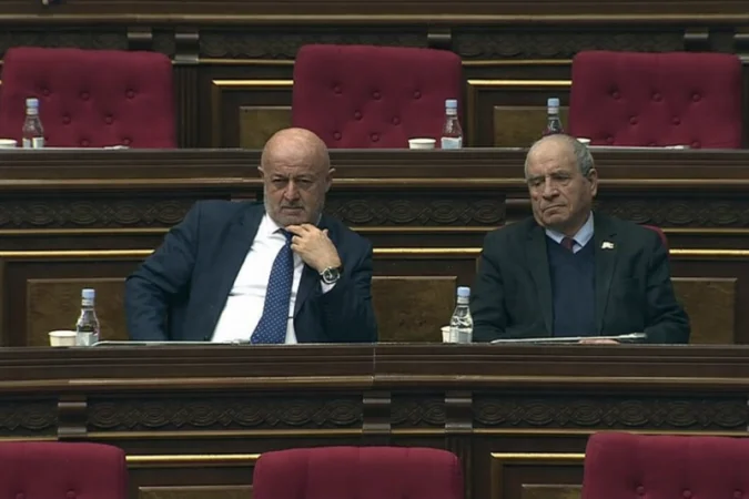 Հովիկ Աղազարյանն ու Հակոբ Ասլանյանը կմասնակցեն ընտրություններին