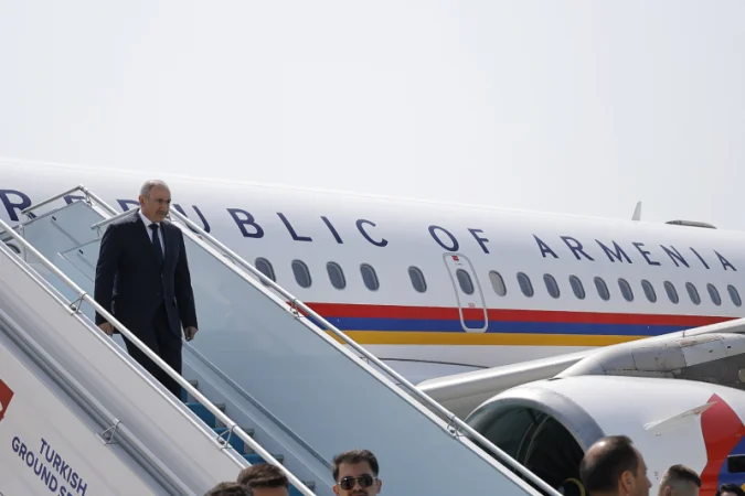 Նիկոլ Փաշինյանը մեկնել է Ֆրանսիա