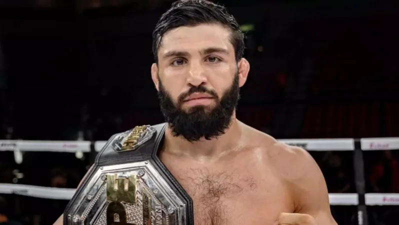 Արման Ծառուկյանը խեղդող հնարքով հաղթեց Մուհամմադ Մոկաևին