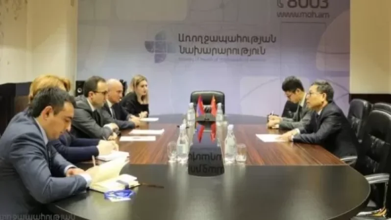 Նախարար Թորոսյանը Չինաստանի դեսպանի հետ քննարկել է կորոնավիրուսի հետ կապված իրավիճակը