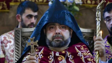 Դատարանը վերացրել է Տեր Մկրտիչ եպիսկոպոս Պռոշյանի տնային կալանքը