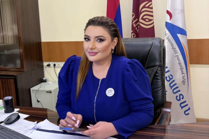 Գագիկ Ծառուկյանի խոսնակն անդրադարձել է Փաշինյանի և արցախցի կնոջ միջև միջադեպին 