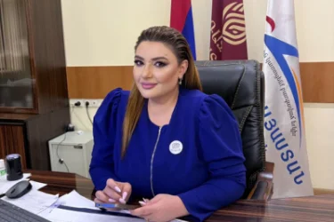 Գագիկ Ծառուկյանի խոսնակն անդրադարձել է Փաշինյանի և արցախցի կնոջ միջև միջադեպին 