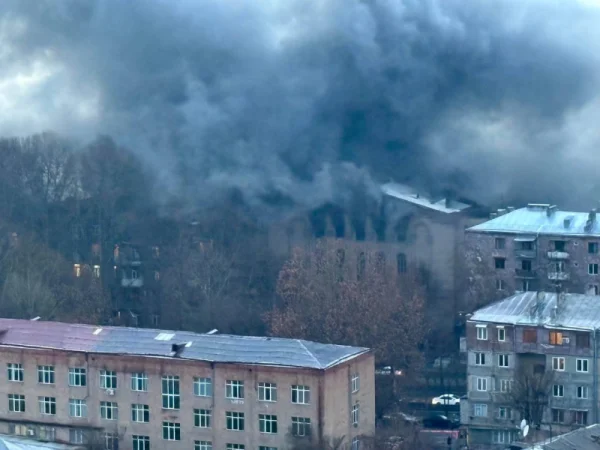 Այրվում է չգործող «Կանազ» մշակույթի տան շենքը