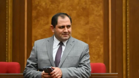 Ձեր հին ձևերը բախվելու են օրինականությանը. Սուրեն Պապիկյան