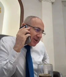 ՏԵՍԱՆՅՈՒԹ. Չէ, ախպերս, էդ երեք հոգուն չեմ կարա տամ քեզ. Նիկոլ Փաշինյան