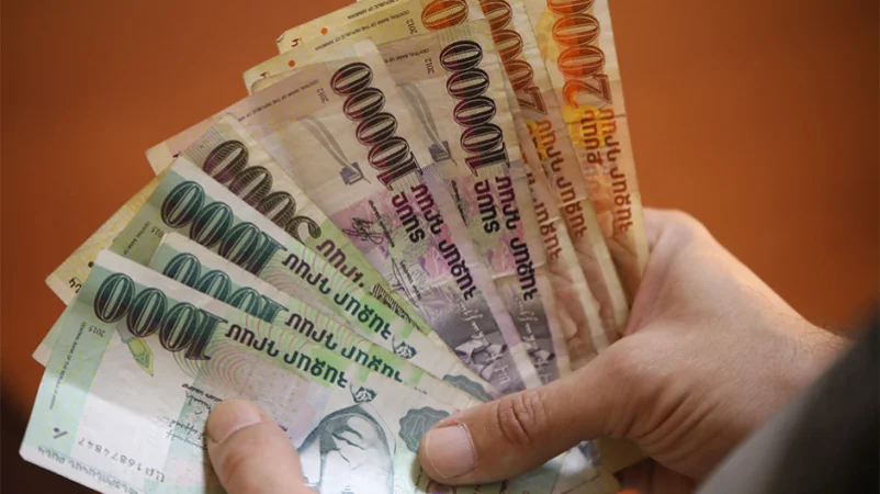 Հայտնի է՝ որ թղթադրամներն ապրիլի 15-ից հետո դուրց կբերվեն շրջանառությունից   