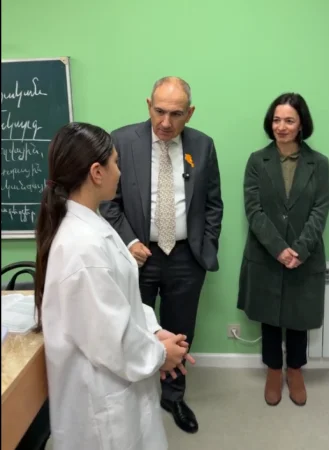 ՏԵՍԱՆՅՈՒԹ. «Ոչխարի օրգաններ ենք հերձել», «Բա միսն ի՞նչ եք արել». Նիկոլ Փաշինյանը` աշակերտին