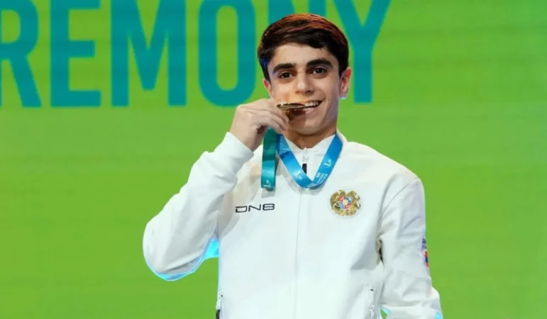 Համլետ Մանուկյանը ոսկե մեդալ նվաճեց