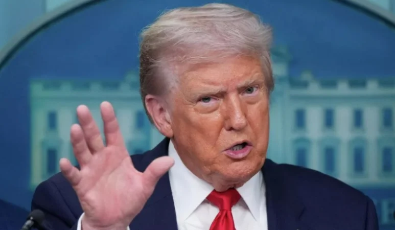 Վերջնաժամկետը մոտենում է. բացեք անիծյալ նեղուցը, խելագար սրիկաներ. Թրամփ