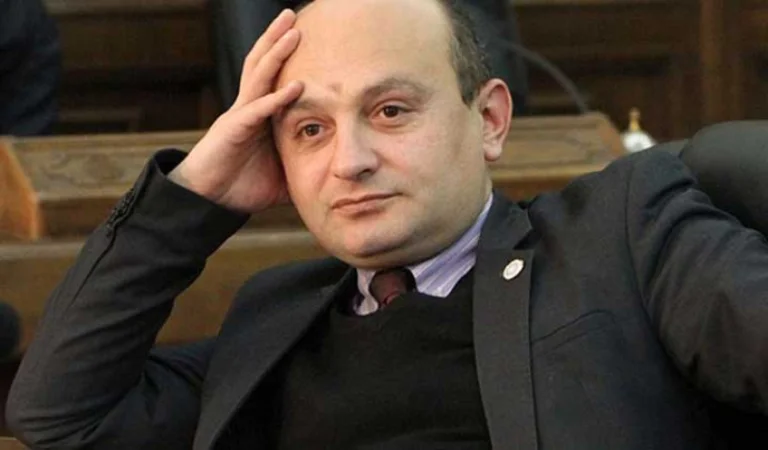 Օվերչուկին ասեք՝ կարող է առաջիկա տարիներին ամեն օր Մոսկվա-Երևան-Մոսկվա ռեյսով գալ-գնալ. Սաֆարյան