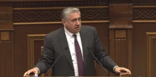 ՏԵՍԱՆՅՈՒԹ. Ուշ է, մշուշ է, ձեր գնացքը գնացել է. Արթուր Խաչատրյան