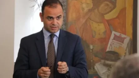 Զարեհ Սինանյանը հանդիպումներ է ունեցել Վրաստանի պաշտոնյաների հետ