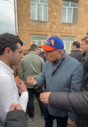 ՏԵՍԱՆՅՈՒԹ. Վիճաբանություն` Նիկոլ Փաշինյանի ու քաղաքացու միջև