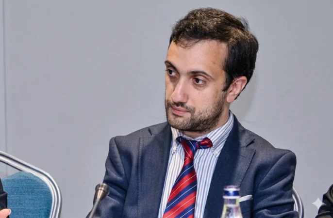 Արդեն 100+ միլիոն դոլար բերվել է երկիր. Իոաննիսյանի սկանդալային գրառումը