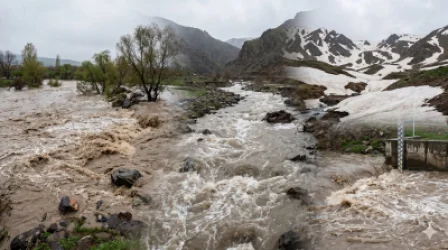 14:00 Լուրերը մեկ տողով. Վտանգավոր հեղեղումներ, աղմկահարույց հարցեր Քոչարյանին և սպորտային փայլուն հաղթանակ