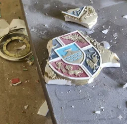 Հասմիկ Հակոբյանն ահազանգում է դպրոցում տեղի ունեցած վանդալիզմի մասին