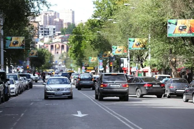 15:00 Լուրերը մեկ տողով. Ինչո՞ւ չվերանվանվեց Ամիրյան փողոցը, Փաշինյանի ընտանիքի դեմ արշավ և ԵՄ նոր առաքելություն