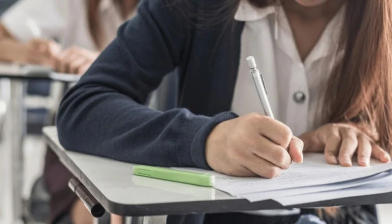 Դպրոցականների ավարտական քննությունների օրերը