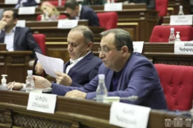 Սեյրան Օհանյանն ու Արծվիկ Մինասյանը զրկվեցին պատգամավորական անձեռնմխելիությունից