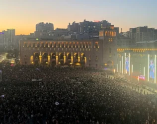 Հեղափոխության օրերն են կարծես. Տարոն Չախոյան