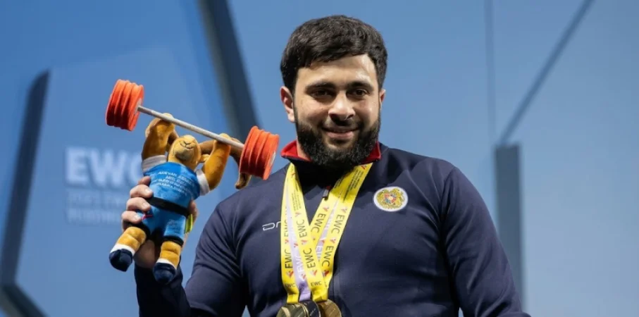 Հայ ծանրորդն անդրադարձել է իր հաղթանակին և նվաճած ոսկե մեդալին