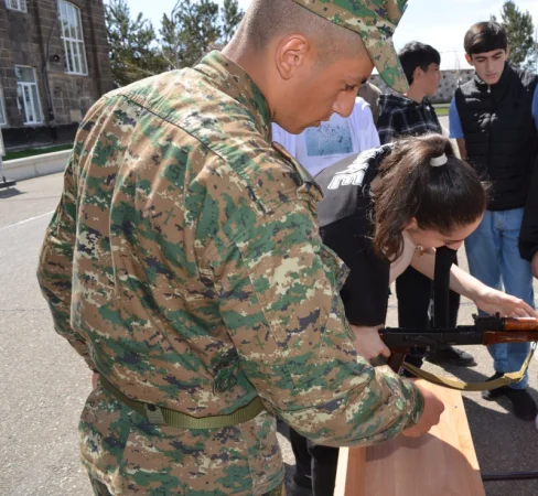 Դպրոցներում ՆԶՊ դասընթացը կփոխարինվի այլ առարկայով. նախագիծ. «Փաստ» 
