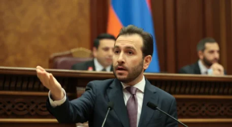 Մեծապատիվ մուրացկաններ․ Ծոծորակներդ կտեսնեք, բայց ժողովրդի իշխանությունը ձեր գրպանը չեք դնի․ Կոնջորյան