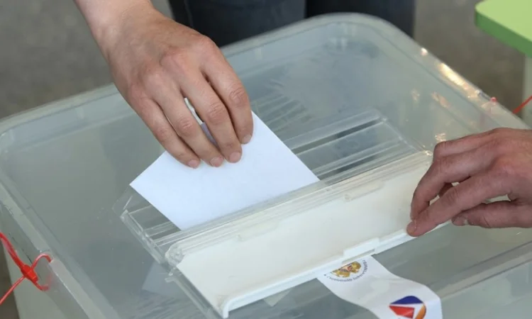 ԿԸՀ–ն ընտրություններին առաջադրված 8 ուժերի փաստաթղթերում խնդիրներ է նկատել 